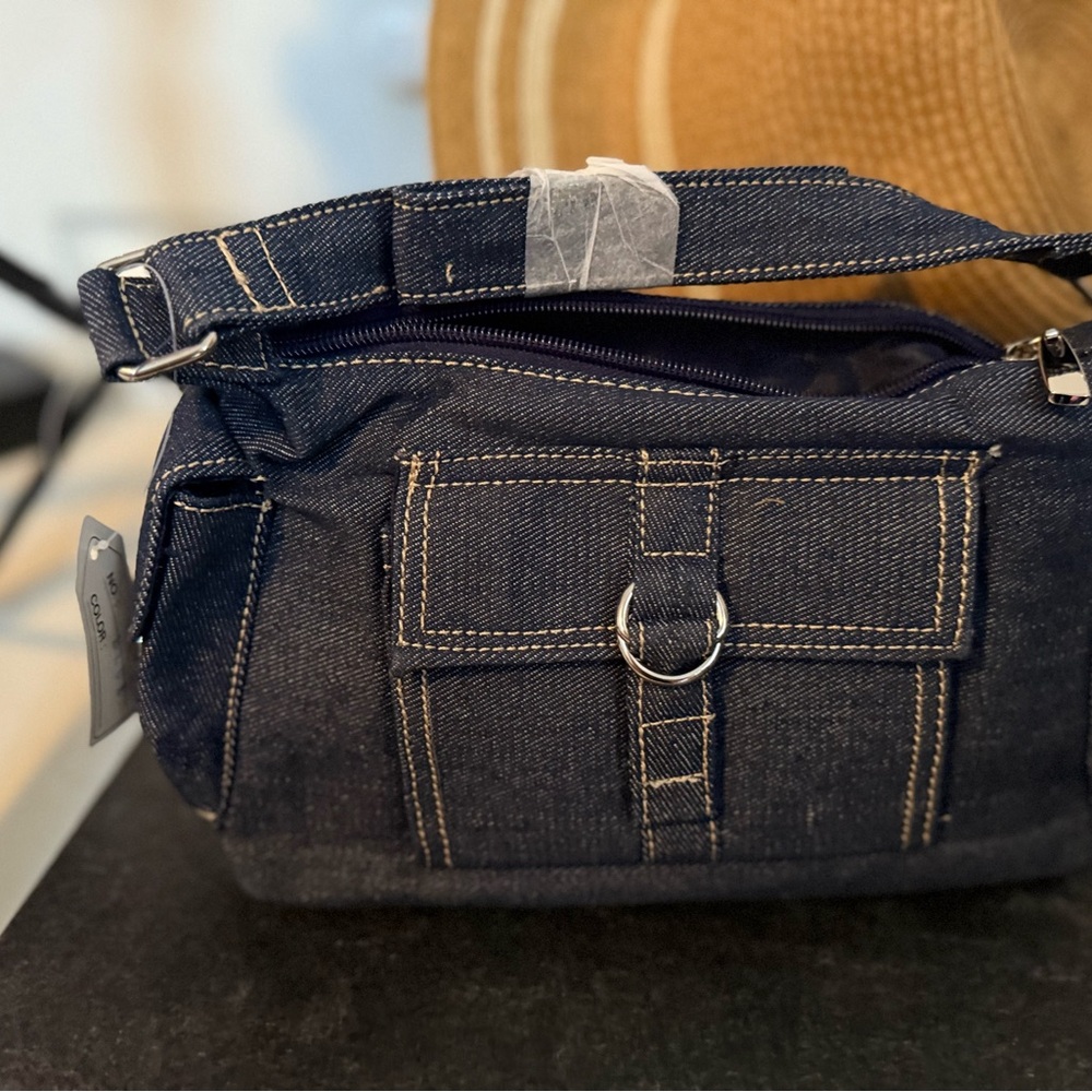 American Italy No. 9230 Vintage Style Bag with Y2K Vintage Vibes - NWT